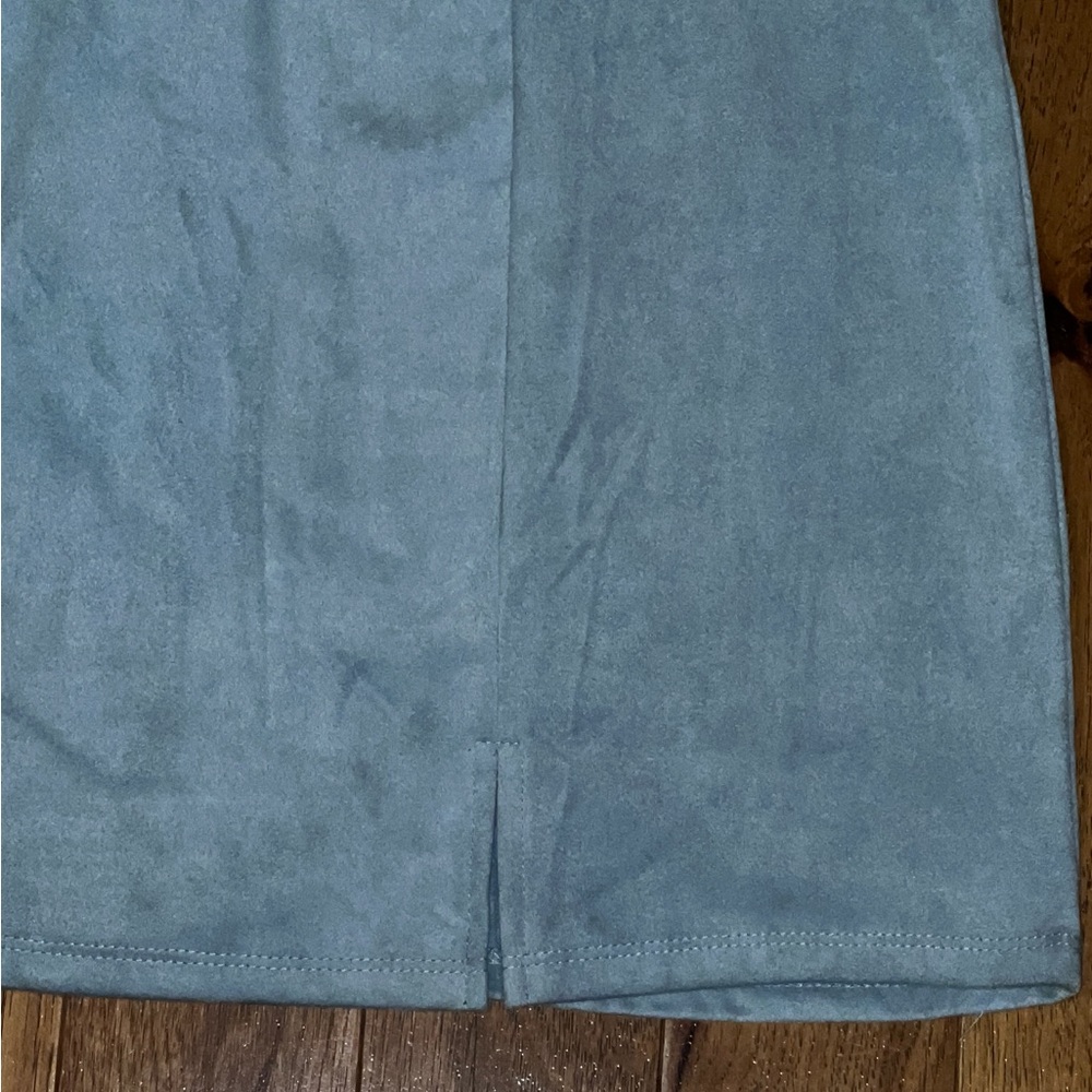 Francesca’s Oxford Blue Dress - Picture 3 of 8